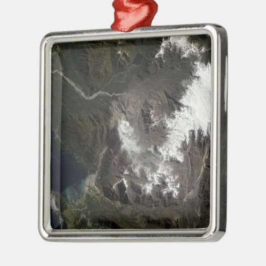 Der Chaità   ½ n Volcano Silbernes Ornament (Links)