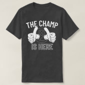 Der Champ ist hier Dominoes Champion - Dominoes543 T-Shirt (Design vorne)