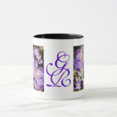 DER CROCUS-TASTER ~ Monogramm-Ringer-Tasse Tasse (Zentrum)