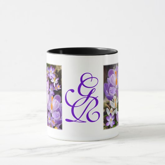 DER CROCUS-TASTER ~ Monogramm-Ringer-Tasse Tasse (Zentrum)