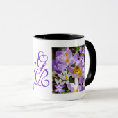 DER CROCUS-TASTER ~ Monogramm-Ringer-Tasse Tasse (VorderseiteRechts)