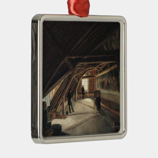 Der Dachboden eines Museums Silbernes Ornament (Rechts)