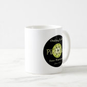 Der Dinking Dude Guy Pickleball Ball Kaffeetasse (VorderseiteRechts)