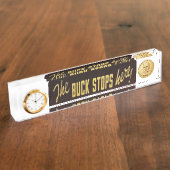 Der Dollar stoppt hier Replik, mit Dollarmünze Namensplakette (Seite)