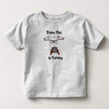 Der Drohne-Pilot im Trainings-T - Shirt