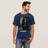 Der dunkle T - Shirt der Männer (Vorne ganz)