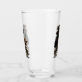 Der durch Kaffee angetriebene Rabe Glas (Links)