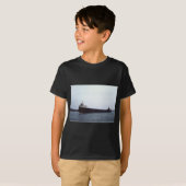 Der Edmund Fitzgerald auf dem Fluss St. Clair T-Shirt (Vorne ganz)