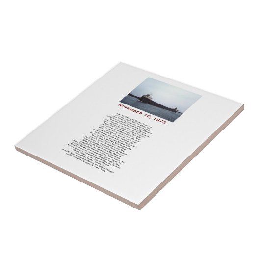 Der Edmund Fitzgerald mit der Geschenkboxen der Cr Fliese (Seite)