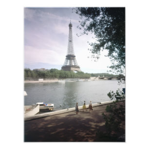 Der Eiffelturm. Paris, circa 1960. Fotodruck