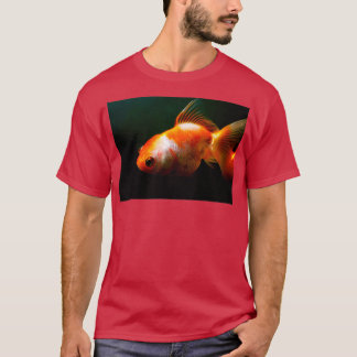 Der einsame Goldfish im Glasaquarium T-Shirt