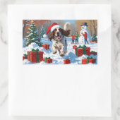 Der englische Setter läuft im Schnee mit Weihnacht Rechteckiger Aufkleber (Tasche)