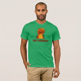Der entspannte T - Shirt aufstrebender Männer