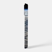 Der Erdwall über einem bewölkten Western Australie iPhone 15 Hülle (Linke Seite)