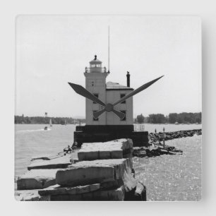 Der Eriesee-Leuchtturm Quadratische Wanduhr