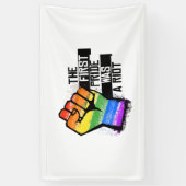 Der erste Stolz war ein Aufstand Banner (Vertikal)