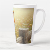 Der europäische Robin auf dem rustikalen Zaun Milchtasse (Rechts)