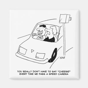 Der Fahrer sagt Käse, wenn er eine Geschwindigkei Magnet