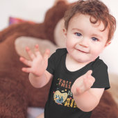 Der Fall ist in Luft mit schwindendem Raccoon Baby Baby Strampler