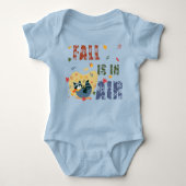 Der Fall ist in Luft mit schwindendem Raccoon Baby Strampler (Vorderseite)