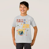 Der Fall ist in Luft mit schwindendem Raccoon T-Shirt (Vorne ganz)