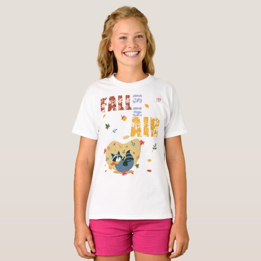 Der Fall ist in Luft mit schwindendem Raccoon T-Shirt (Vorne ganz)