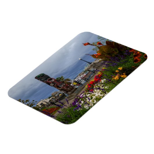 Der farbenfrohe Victoria Harbour Magnet (Linke Seite)