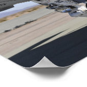 Der Flugzeugkrafttechniker schließt eine Kraftstof Poster (Ecke)