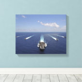 Der Flugzeugträger USS Abraham Lincoln Leinwanddruck (Insitu (Holzboden))