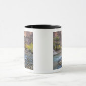 Der Fluss der Jungfrau im Herbst im Nationalpark Z Tasse (Zentrum)