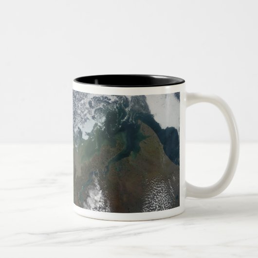 Der Fluss Mackenzie emporströmt in die Bucht von M Zweifarbige Tasse (Rechts)