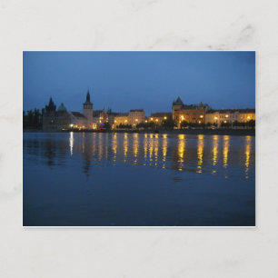 Der Fluss Moldau in der Nacht Postkarte