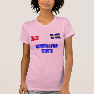 Der Frauen wählt Trägershirt vor T-Shirt