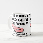 Der frühe Vogel schläft im sonnigen Mumm. Kaffeetasse (Vorderseite Links)