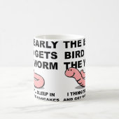 Der frühe Vogel schläft im sonnigen Mumm. Kaffeetasse (Mittel)