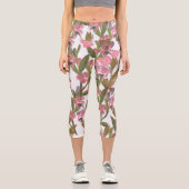 Der Frühling blüht in Rosa, grüne Oliven Capri Leggings (Vorderseite)
