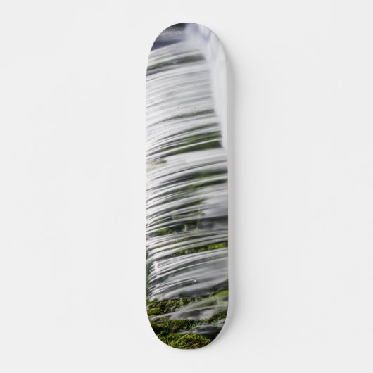 Der Frühling fällt in Hodgson Skateboard (Vorne)