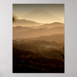 Der Fujisan über den Hügeln Poster