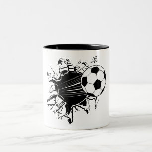 Der Fußballball bricht aus Zweifarbige Tasse