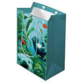 Der Garten-mittlere Geschenk-Tasche des Seeotters Mittlere Geschenktüte (Vorderseite Schrägansicht)