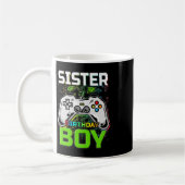 Der Geburtstagskind spielt Videospiele-Geschenke Kaffeetasse (Links)