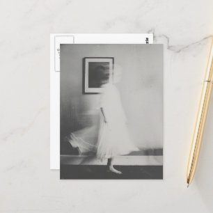 Der Geist im Flur Postkarte