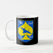 Der Geist von Kiew I steht mit der ukrainischen Kaffeetasse (Links)