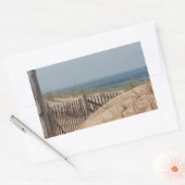 Der gewitterte Sandzaun in den Dünen Rechteckiger Aufkleber (Umschlag)