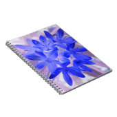 Der Glanz des Schneeschuss blauen Notebooks Notizblock (Rechte Seite)