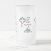 Der Glaube kann Gebirge Christliches biblisches Zi Mattglas Bierglas (Mittel)