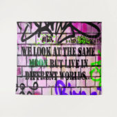 Der gleiche Mond verschiedene Welten farbenfrohe G Wandteppich (Vorderseite (Horizontal))