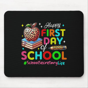 Der glückliche erste Tag des Schulsekretärs Mousepad