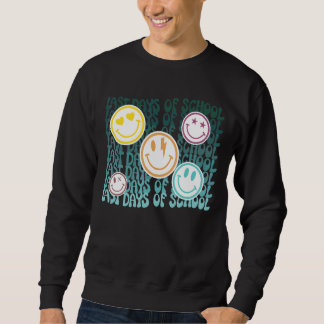 Der glückliche letzte Schultag hat ein weiteres Ja Sweatshirt