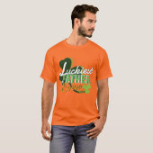 Der glücklichste Vater je Vatertag T-Shirt (Vorne ganz)